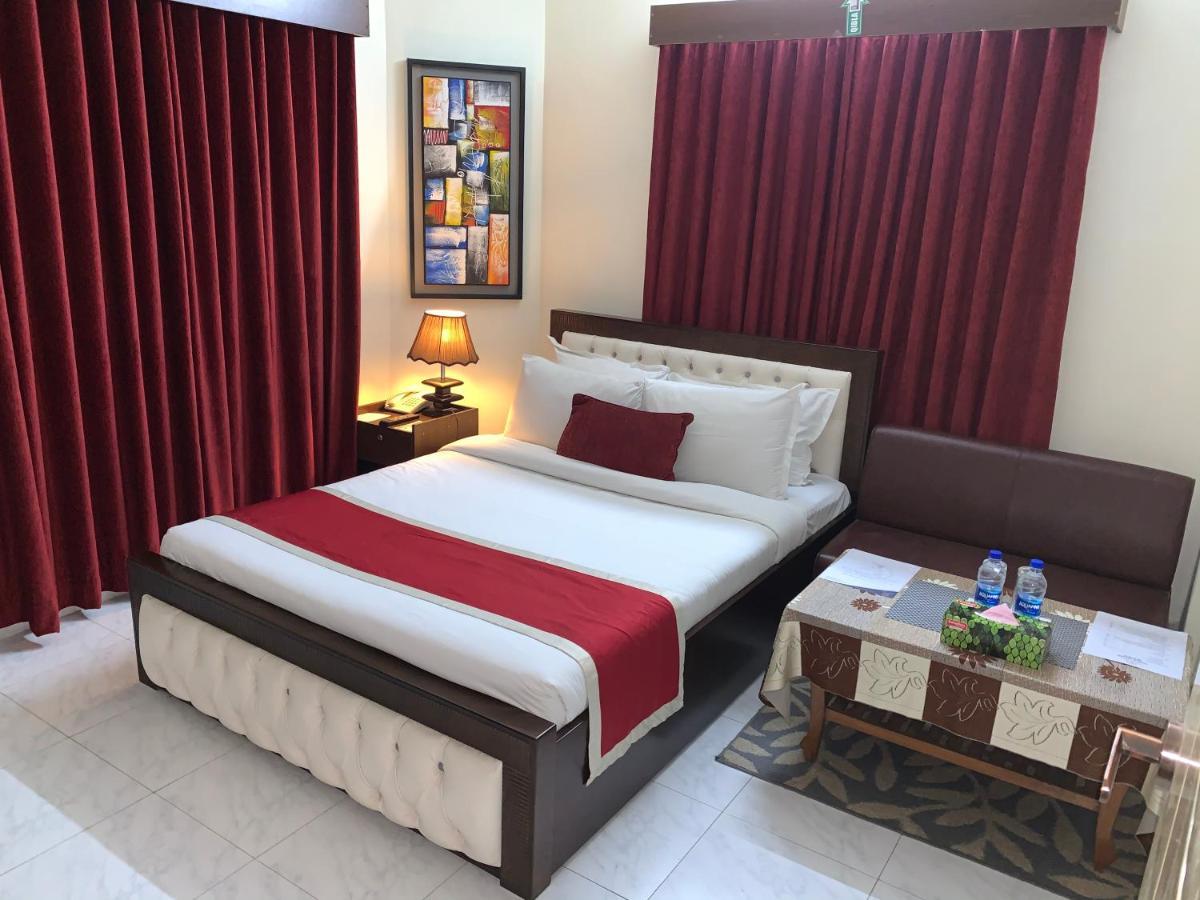Hotel Grand Circle Inn Дакка Экстерьер фото