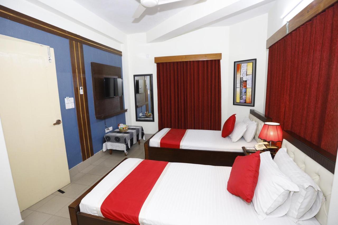 Hotel Grand Circle Inn Дакка Экстерьер фото