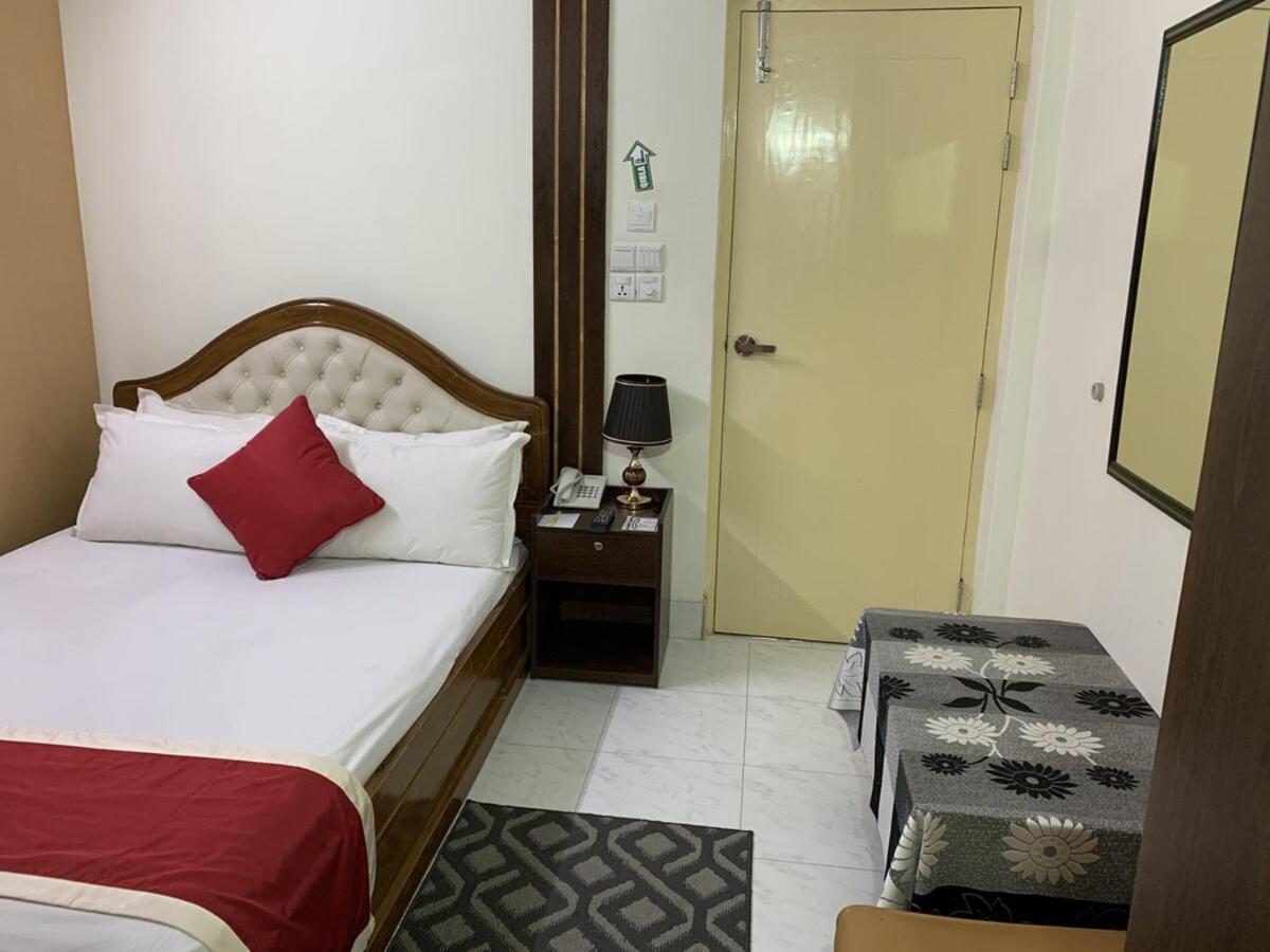 Hotel Grand Circle Inn Дакка Экстерьер фото