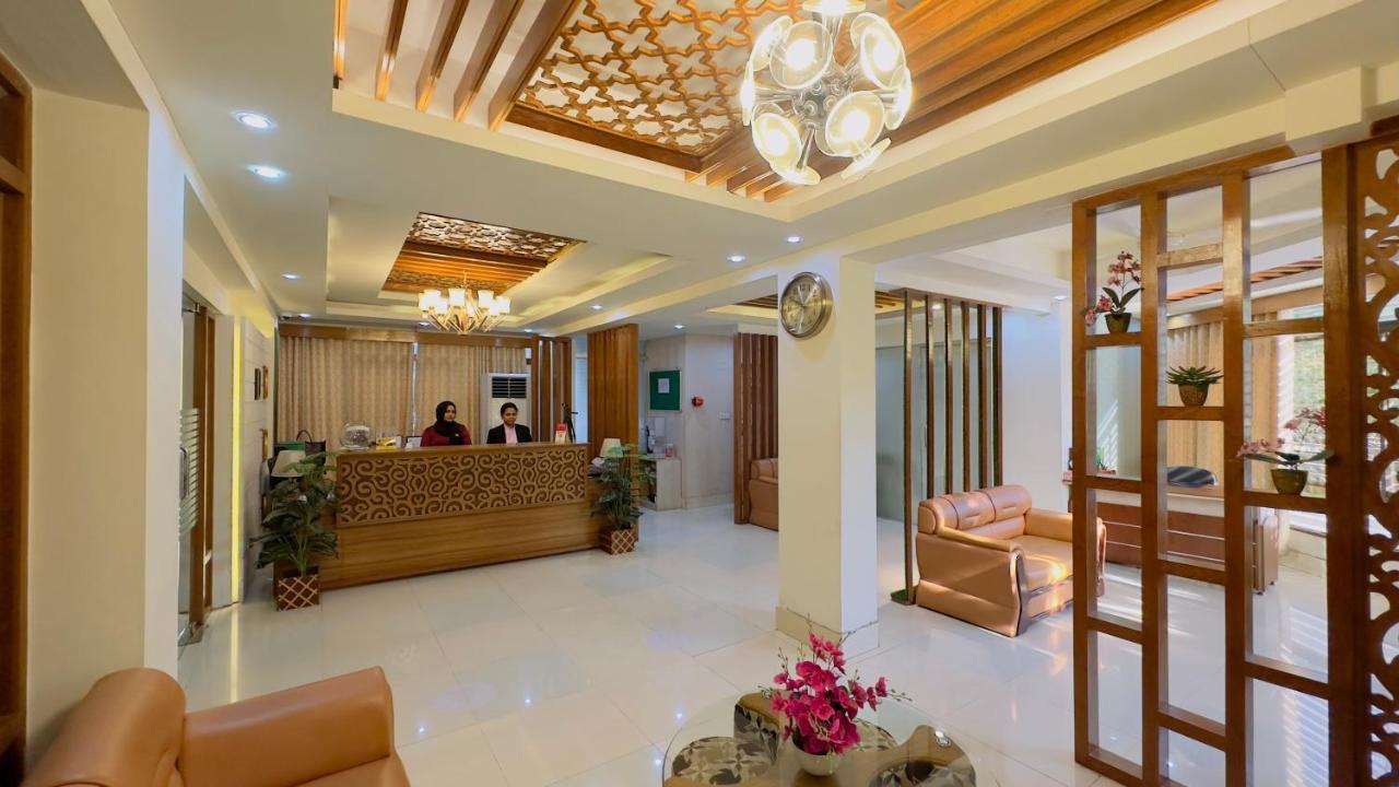 Hotel Grand Circle Inn Дакка Экстерьер фото