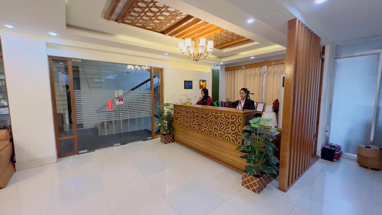 Hotel Grand Circle Inn Дакка Экстерьер фото